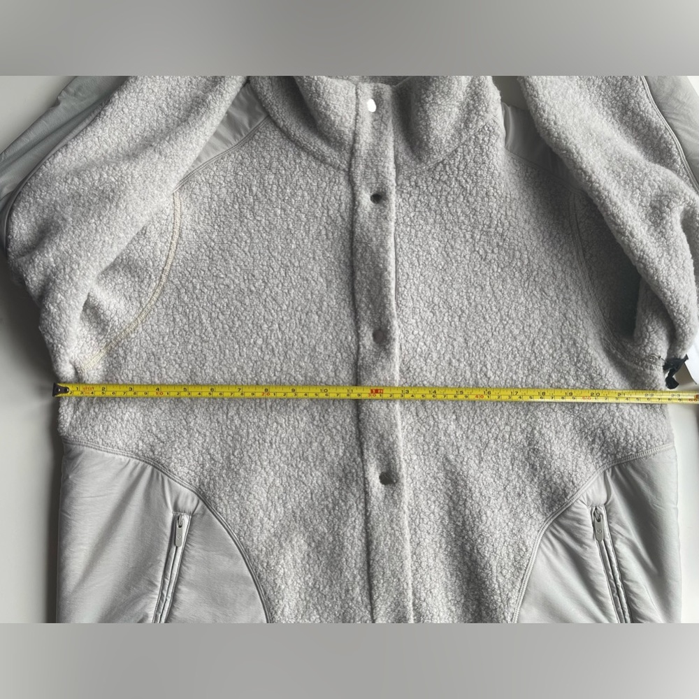 ⭐️Host Pick⭐️ BNWOT Lululemon Go Cozy Jacket - Picture 4 of 11